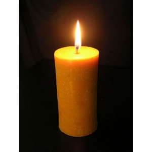 Świeca z wosku pszczelego K 7x3,5cm - żółta (kolor naturalny)